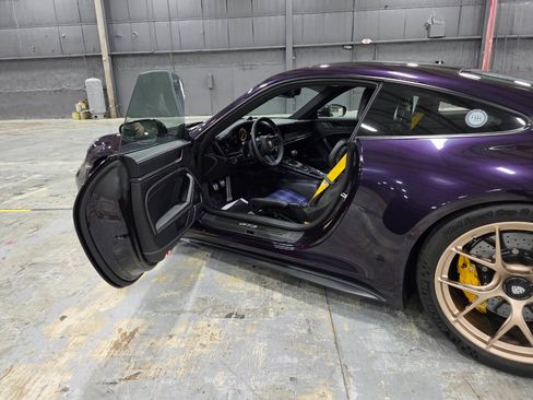 Used 2022 Porsche 911 GT3 RWD image 43