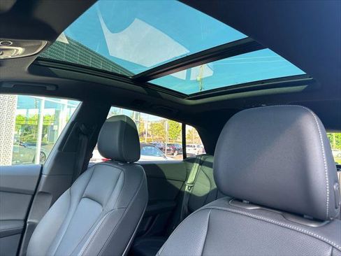 Certified 2025 Audi Q8 Premium Plus AWD/4WD image 17