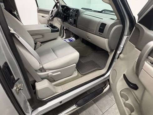 Used 2011 GMC Sierra 1500 SLE w/ Power Tech Package AWD/4WD image 27