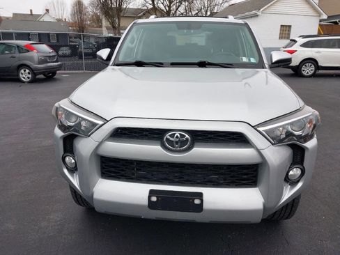 Used 2015 Toyota 4Runner SR5 4x4 4dr SUV image 9