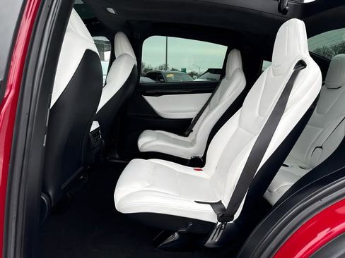 Used 2020 Tesla Model X Long Range image 32