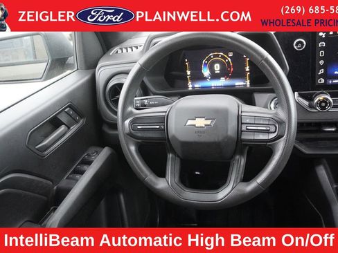 Used 2023 Chevrolet Colorado W/T image 14
