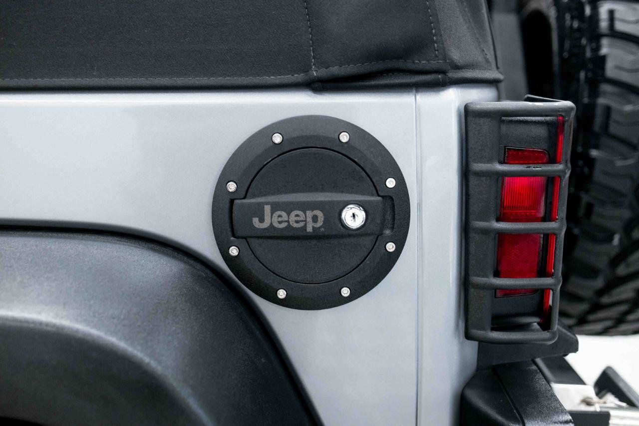 Used 2015 Jeep Wrangler Unlimited Sport w/ Quick Order Package 23S AWD/4WD image 39