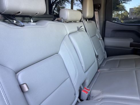Used 2019 GMC Sierra 1500 SLT w/ SLT Premium Package AWD/4WD image 12