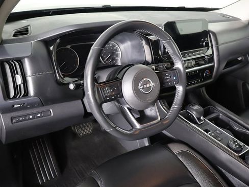 Used 2023 Nissan Pathfinder SL image 26