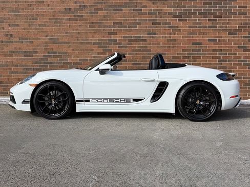 Used 2024 Porsche 718 Boxster image 2