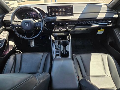 Used 2025 Honda Accord Sport image 19