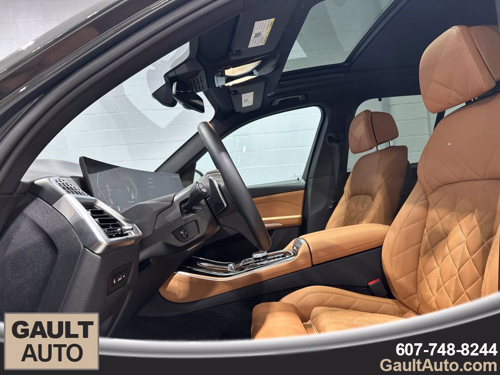 Used 2025 BMW X5 xDrive40i w/ Executive Package AWD/4WD image 13