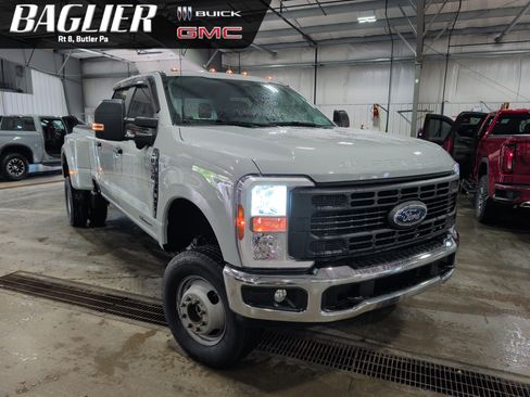 Used 2025 Ford F350 XL w/ 360-Degree Camera Package AWD/4WD image 1
