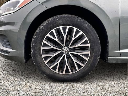 Used 2019 Volkswagen Jetta SEL image 8