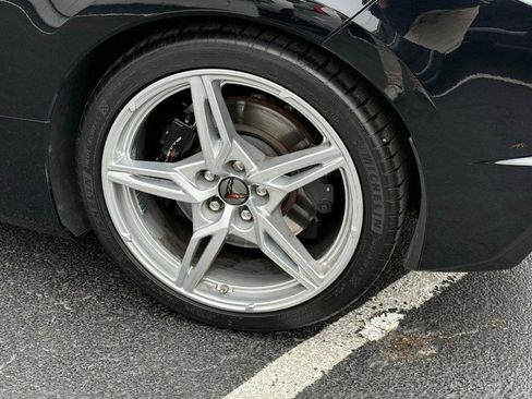 Used 2023 Chevrolet Corvette Stingray Coupe w/ Z51 Performance Package image 9