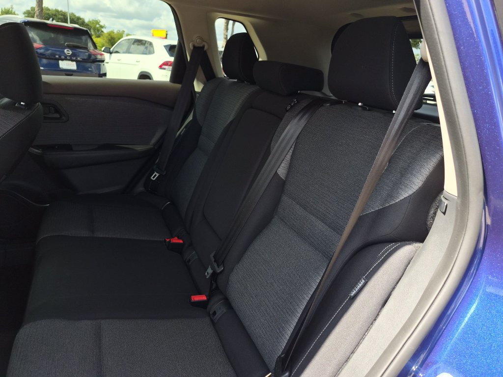 Used 2021 Nissan Rogue S FWD image 10