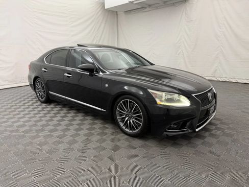 Used 2013 Lexus LS 460 AWD w/ F-Sport Pkg image 4