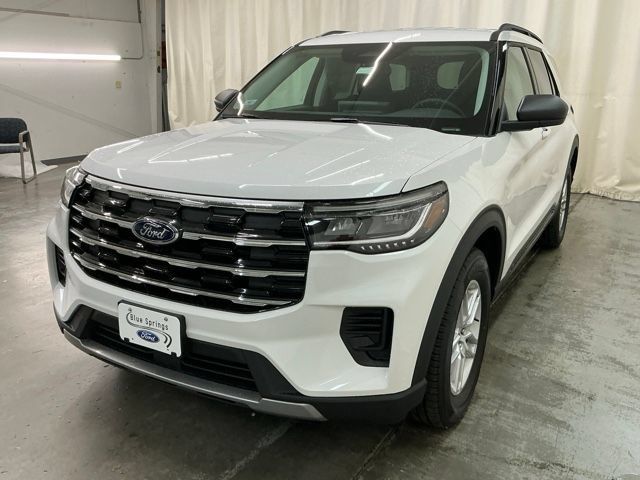 New 2026 Ford Explorer Active AWD/4WD image 9