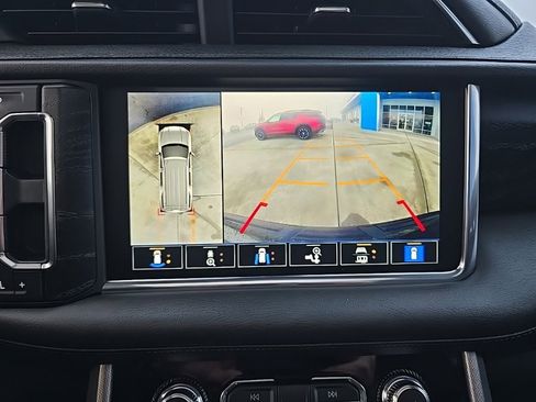 Used 2021 GMC Yukon XL Denali image 15