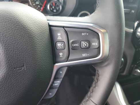 Used 2025 RAM 1500 Big Horn AWD/4WD image 17