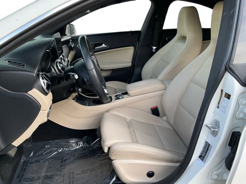 Used 2018 Mercedes-Benz CLA 250 image 9