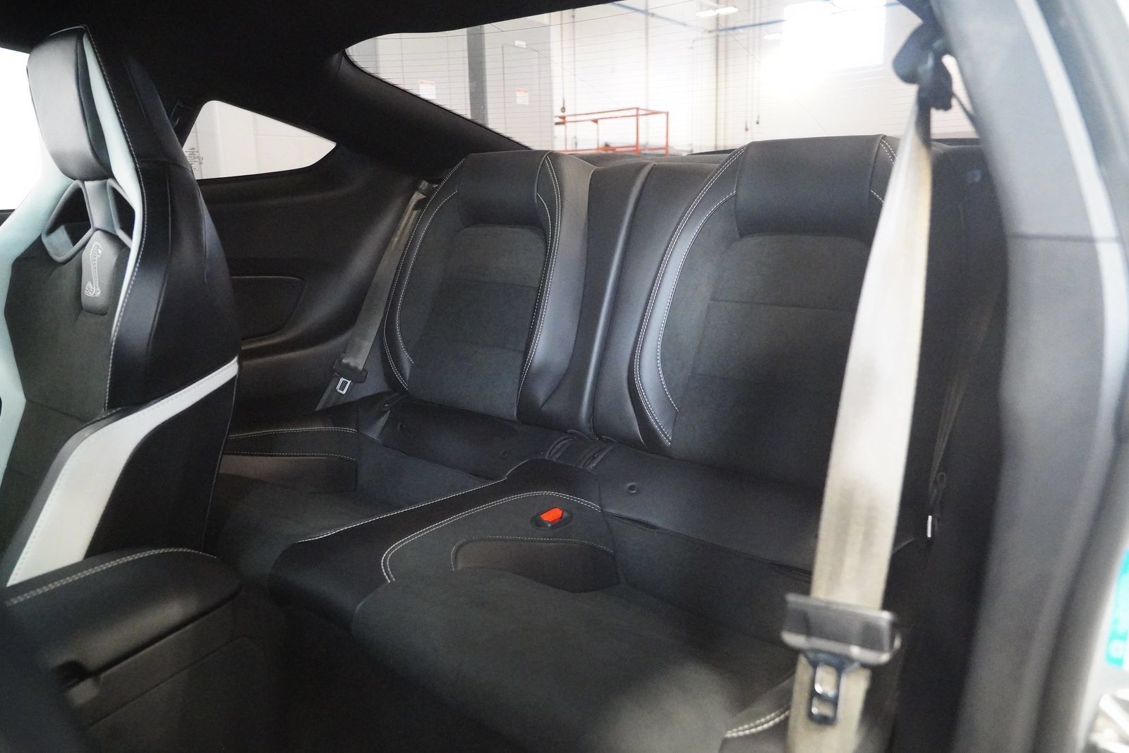 Used 2021 Ford Mustang Shelby GT500 w/ Technology Package RWD image 14