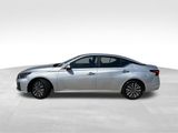 Used 2023 Nissan Altima 2.5 SV image 3
