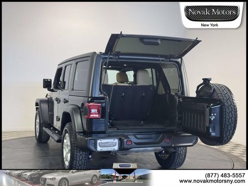 Used 2022 Jeep Wrangler Unlimited Sport AWD/4WD image 10