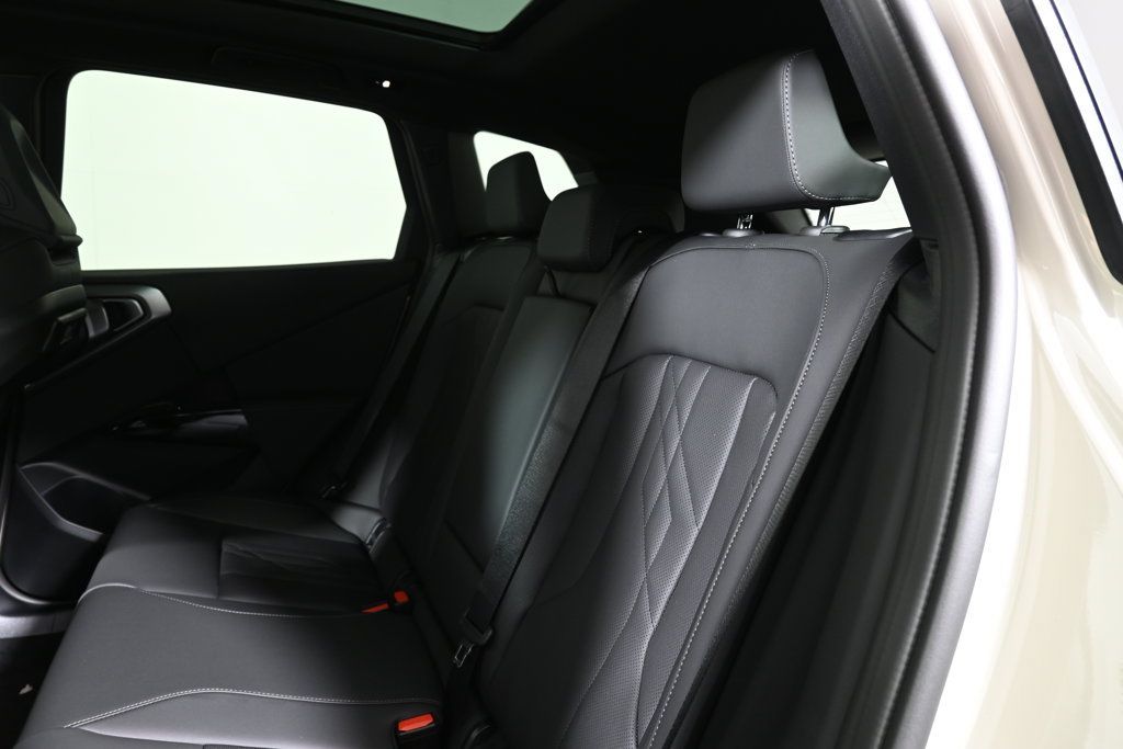 Used 2026 BMW X3 xDrive30i w/ Convenience Package AWD/4WD image 4