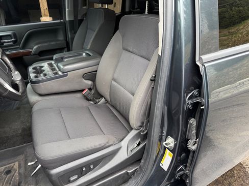 Used 2018 GMC Sierra 1500 SLE w/ SLE Value Package image 4