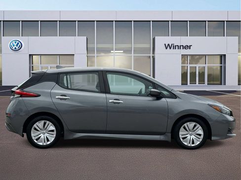 Used 2023 Nissan Leaf S FWD image 6