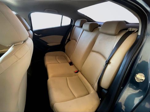 Used 2017 MAZDA MAZDA3 Sport image 26