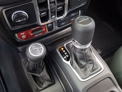 New 2026 Jeep Gladiator Mojave w/ Safety Group AWD/4WD image 14