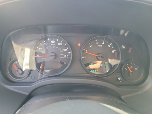 Used 2012 Jeep Patriot Latitude w/ Altitude Pkg image 25