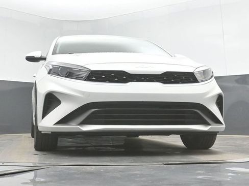 Used 2023 Kia Forte LXS w/ LXS Technology Package FWD image 39
