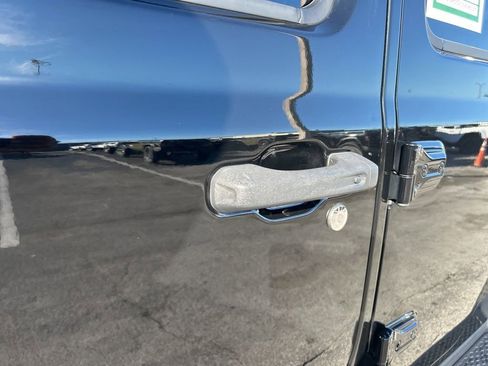 Certified 2022 Jeep Gladiator Overland w/ Popular Equipment Package image 21