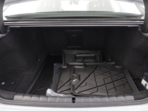 Certified 2025 BMW 740i xDrive AWD/4WD image 19