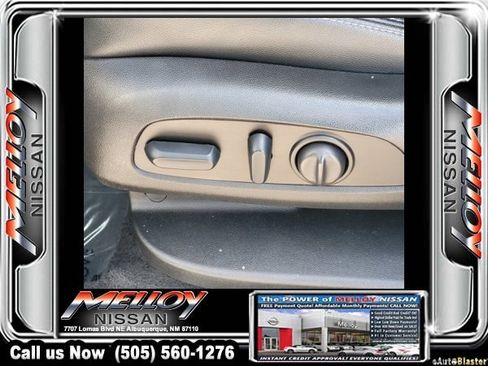 Used 2024 GMC Terrain SLT image 7