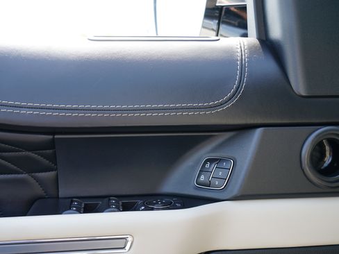 Used 2021 Ford Expedition Platinum image 20