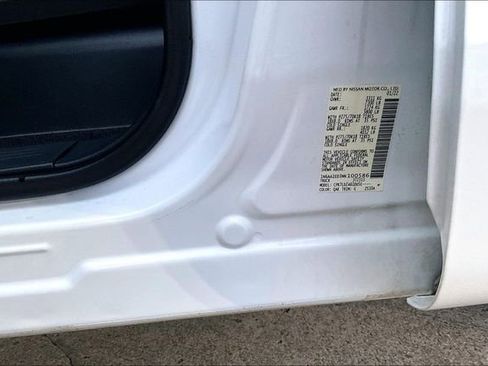 Used 2022 Nissan Titan PRO-4X w/ Pro-4x Utility Package image 17