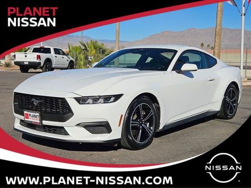 Used 2024 Ford Mustang Coupe RWD image 1