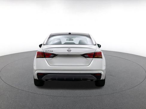 Used 2026 Nissan Altima 2.5 SV FWD image 7