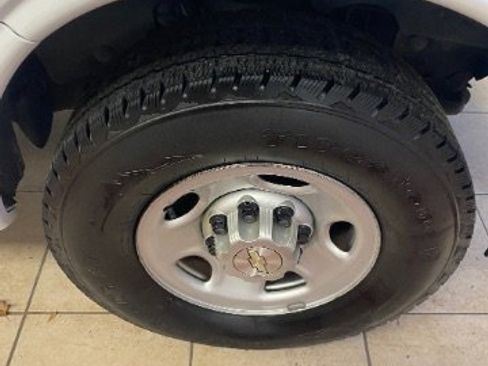 Used 2021 Chevrolet Express 2500 w/ Safety Package image 19