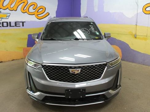 Used 2020 Cadillac XT6 Premium Luxury w/ Platinum Package AWD/4WD image 3