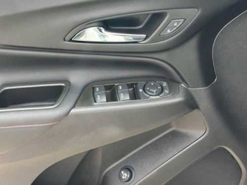 Used 2024 Chevrolet Equinox RS w/ LPO, Floor Liner Package FWD image 10