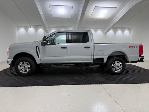 New 2026 Ford F250 XLT w/ FX4 Off-Road Package AWD/4WD image 4