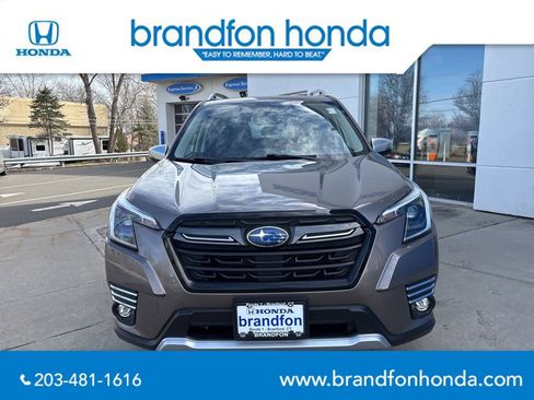 Used 2023 Subaru Forester Touring AWD/4WD image 2