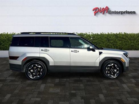 Used 2025 Hyundai Santa Fe SEL image 10