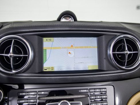 Used 2013 Mercedes-Benz SL 550 image 26