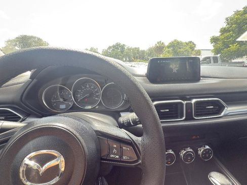 Used 2017 MAZDA CX-5 Sport FWD image 9