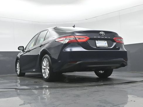Used 2019 Toyota Camry LE FWD image 51