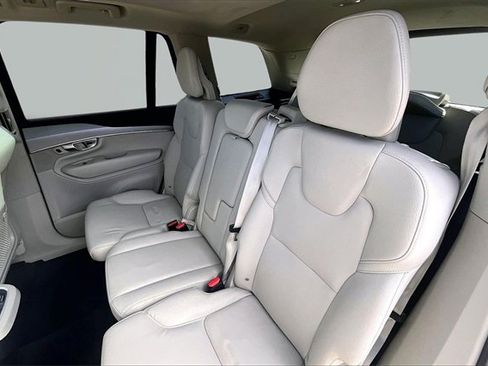 Used 2024 Volvo XC90 B5 Core w/ Protection Package Premier image 28