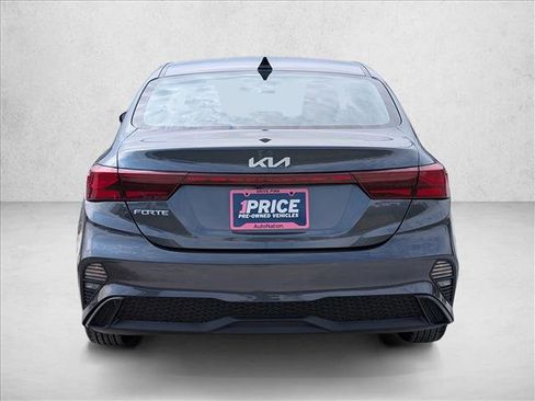 Used 2023 Kia Forte LXS w/ LXS Technology Package image 7