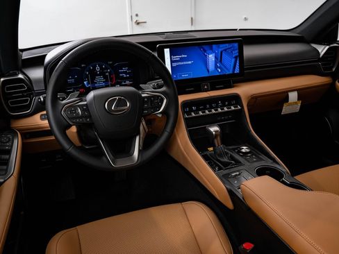 New 2026 Lexus IS 350 F Sport AWD/4WD image 4